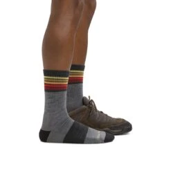 Darn Tough Kelso Micro Crew Light Cushion - Men's (Fall 2022) 6 Darn Tough Kelso Micro Crew Light Cushion - Men's (Fall 2022) -Magical Ears Collectibles Shop 1973 gray footwear rsz 17543.1676924790