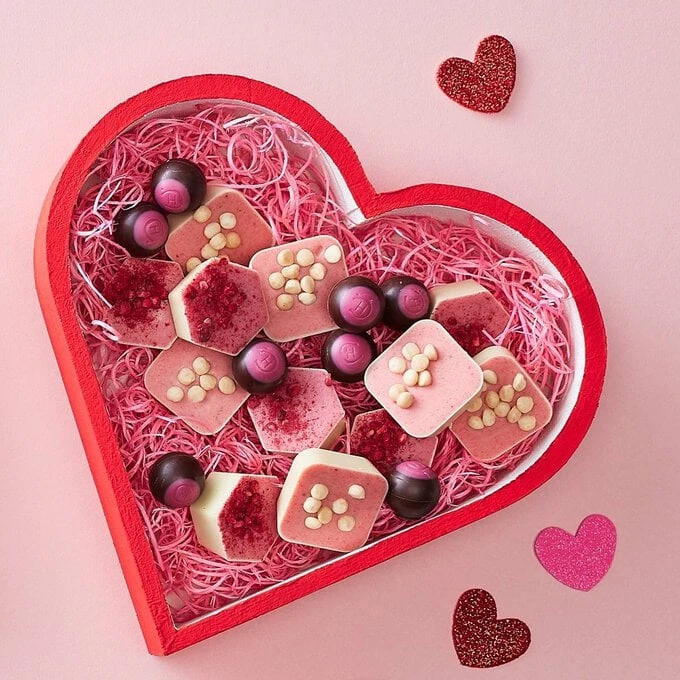 Wooden Heart Tray 20cm X 20cm X 5cm 4 Wooden Heart Tray 20cm X 20cm X 5cm - Image 4