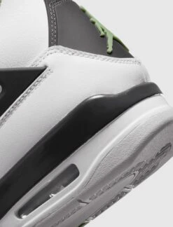 WOMEN'S AIR JORDAN 4 RETRO "OIL GREEN" 9 WOMEN'S AIR JORDAN 4 RETRO "OIL GREEN" -Magical Ears Collectibles Shop AJ4SEAFOAM 3