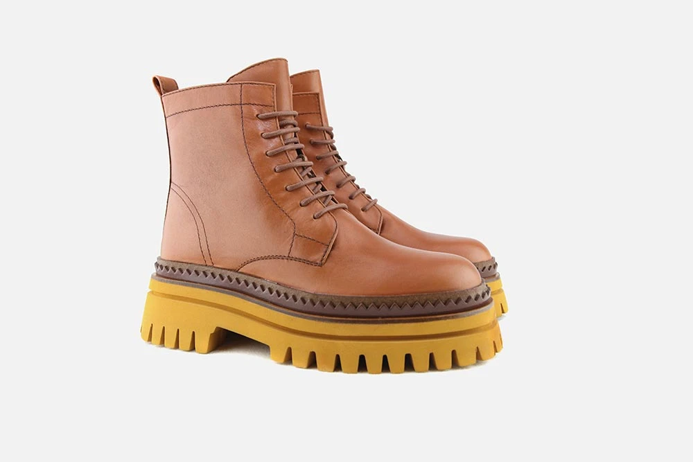 WAITING BROWN 6 WAITING BROWN - Image 6