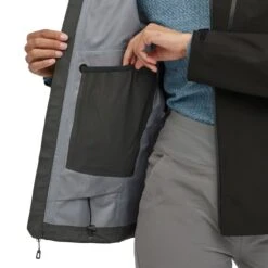 Patagonia Triolet Jacket - Women's 18 Patagonia Triolet Jacket - Women's -Magical Ears Collectibles Shop WBS21 83407 BLK BJPKT rsz 65402.1673467580