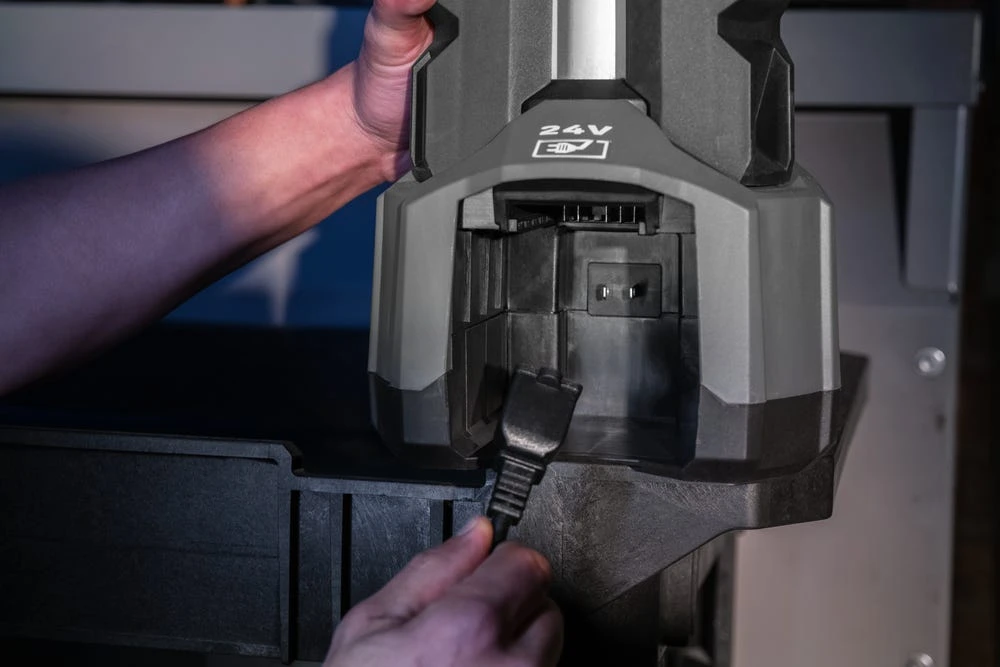 FLEX 24V Tower LED Light 4000 Lumens Dual Power AC / DC Modular (Tool Only) FX5141-Z 4 FLEX 24V Tower LED Light 4000 Lumens Dual Power AC / DC Modular (Tool Only) FX5141-Z - Image 4