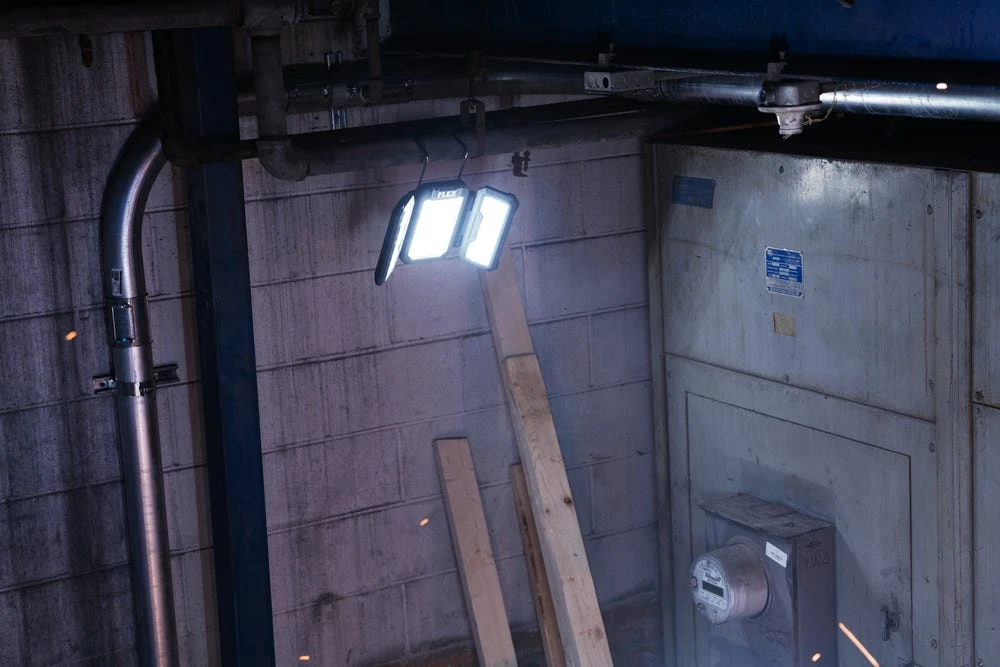 FLEX 24V Tower LED Light 4000 Lumens Dual Power AC / DC Modular (Tool Only) FX5141-Z 6 FLEX 24V Tower LED Light 4000 Lumens Dual Power AC / DC Modular (Tool Only) FX5141-Z - Image 6